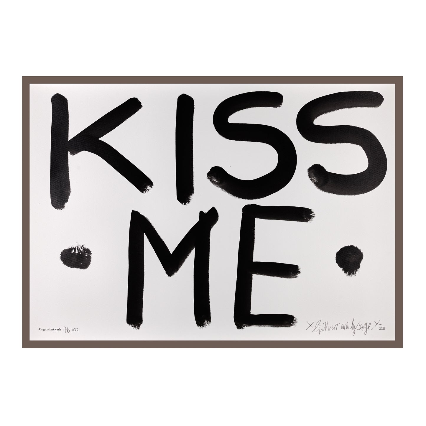 KISS ME (BLACK)