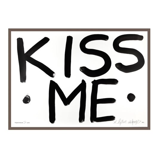KISS ME (BLACK)