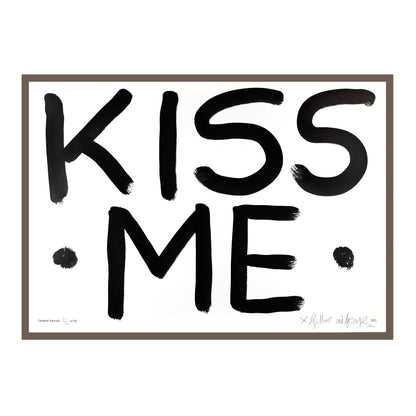 KISS ME (BLACK)